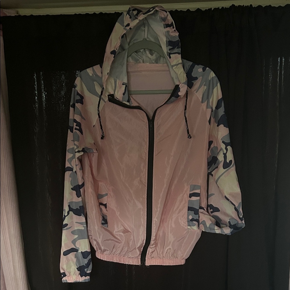 Stylish Pink Camouflage Bomber Jacket